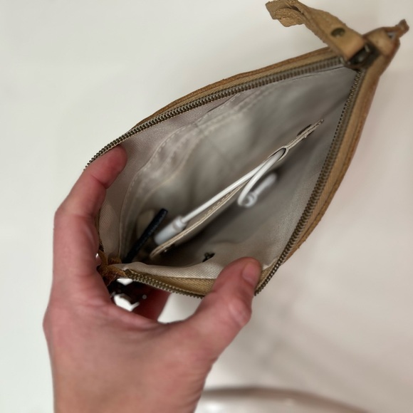 Charger Clutch - Picture 3 of 5